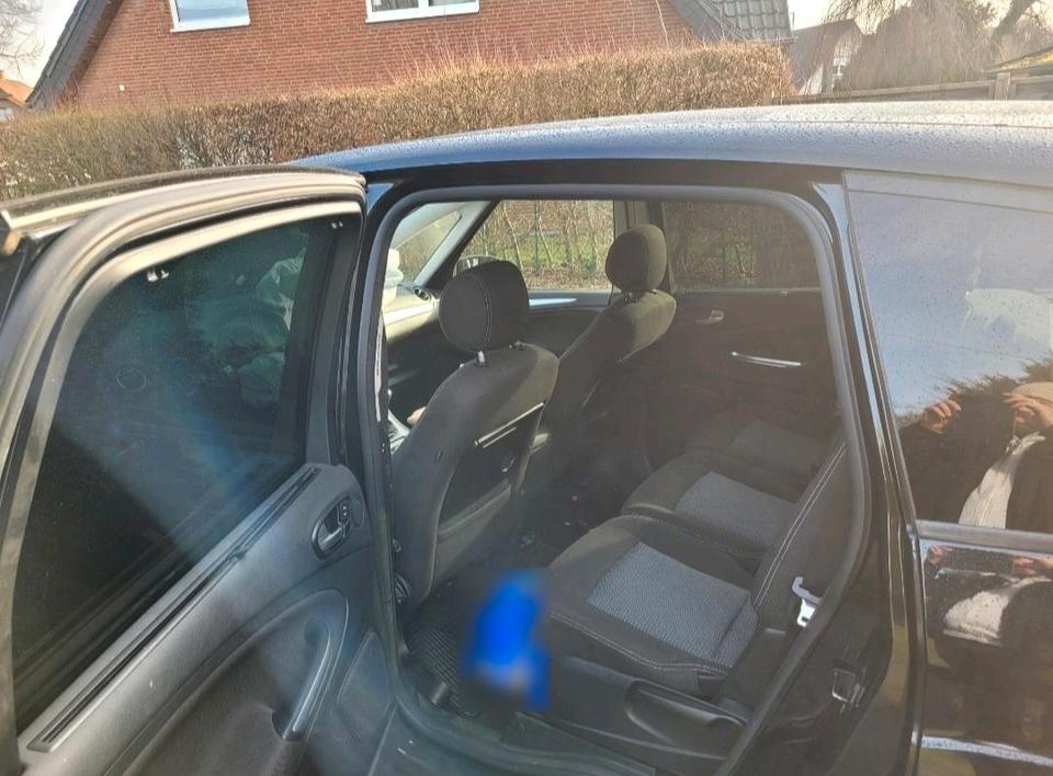 Ford S-Max 2010 — photo 9