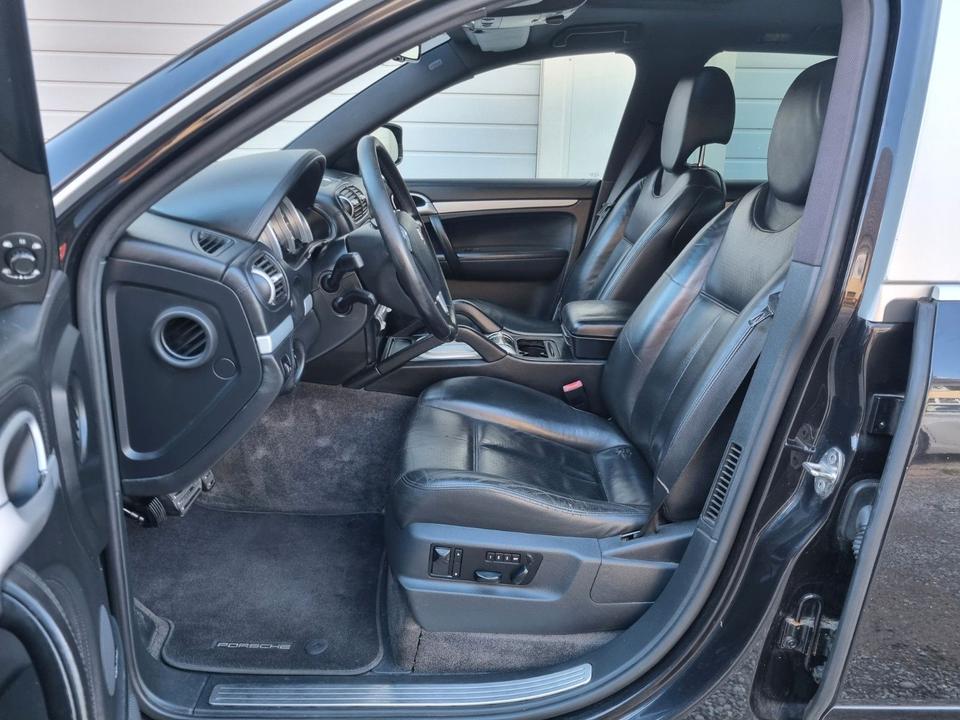 Porsche Cayenne 2007 — photo 12