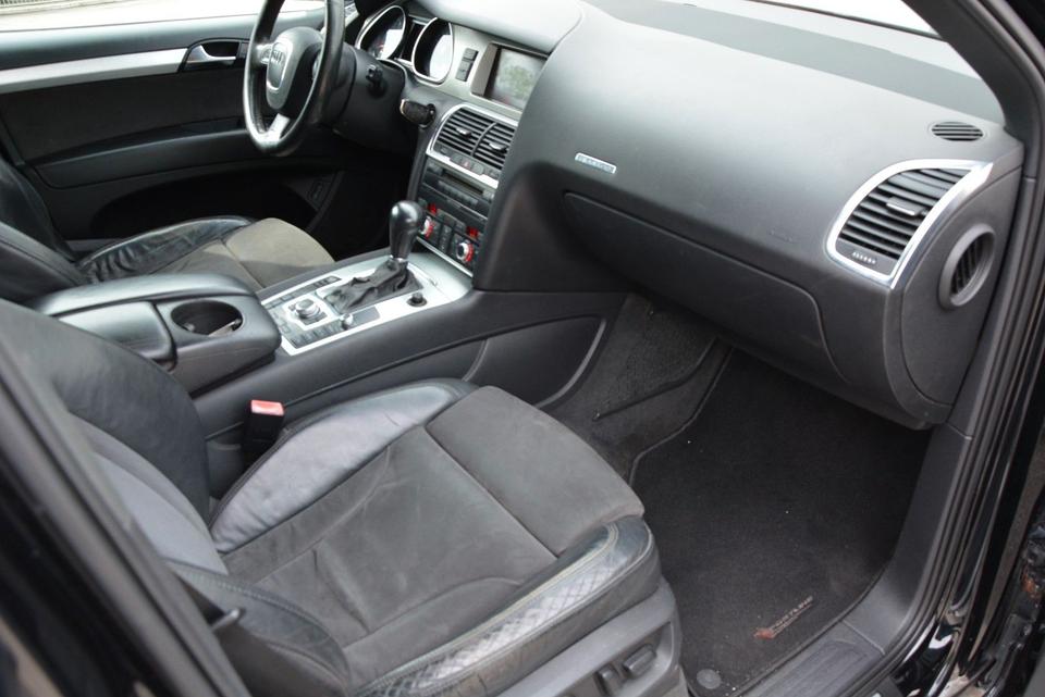 Audi Q7 2006 — photo 12