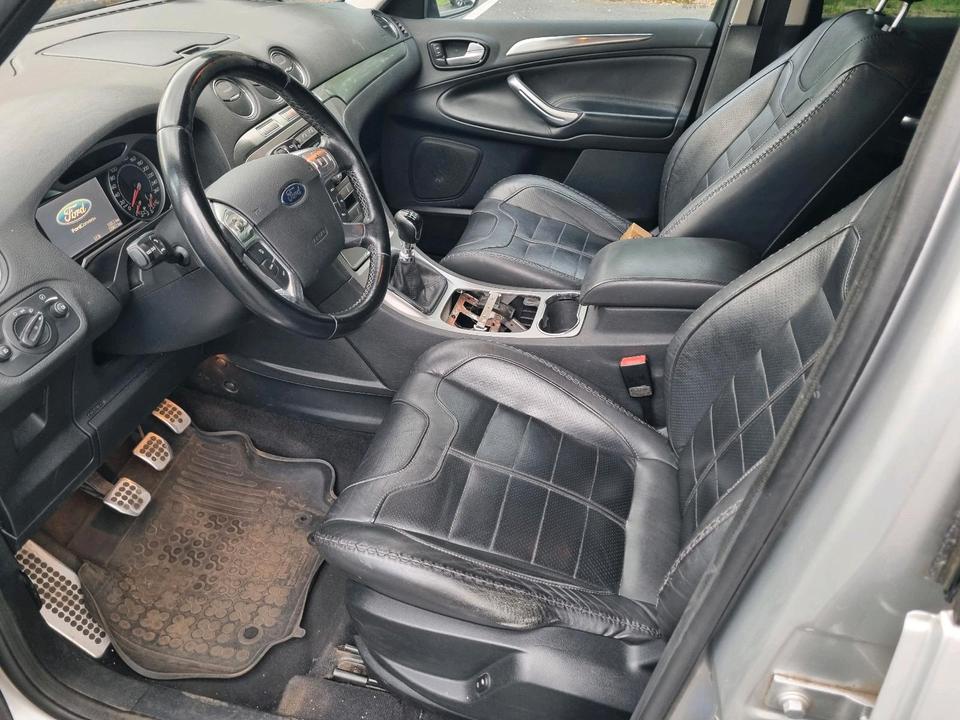 Ford S-Max 2009 — photo 9