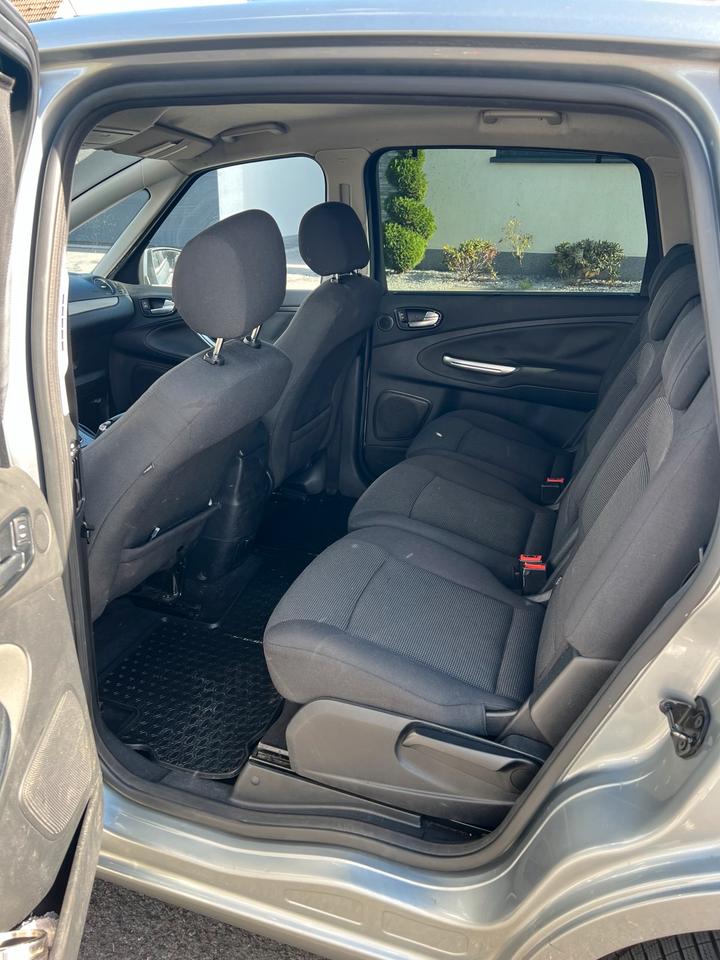 Ford S-Max 2008 — photo 9