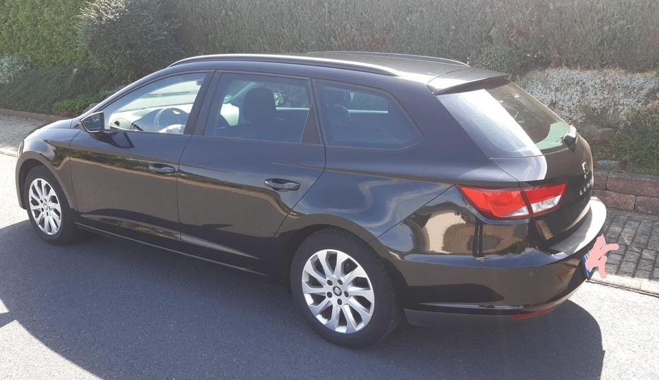 Seat Leon 2015 — салон