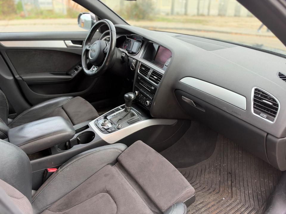 Audi A4 2012 — photo 14