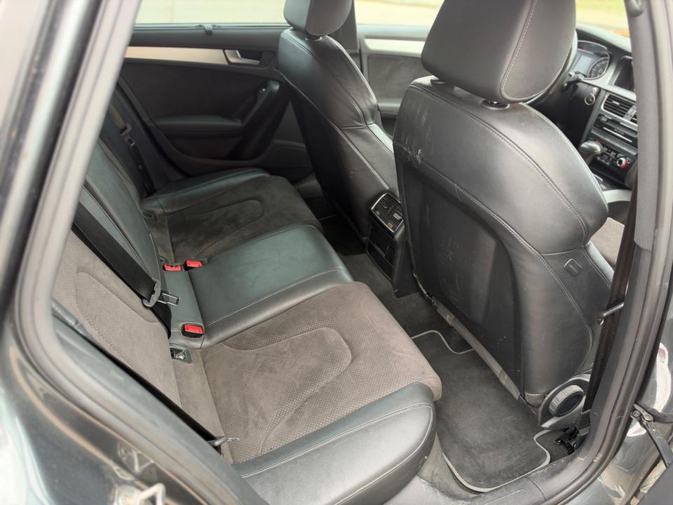 Audi A4 2012 — photo 15