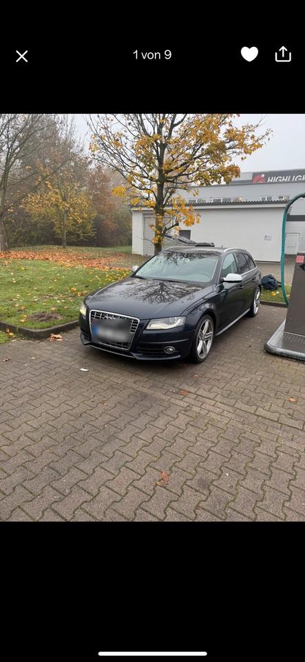 Audi A4 2011 — rear view