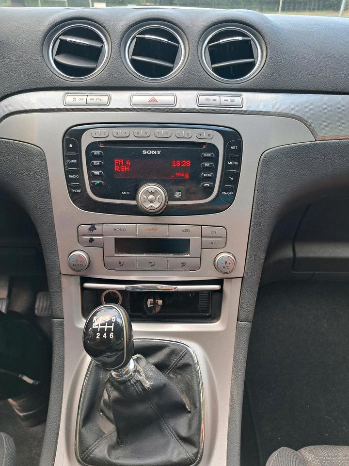 Ford S-Max 2008 — photo 9