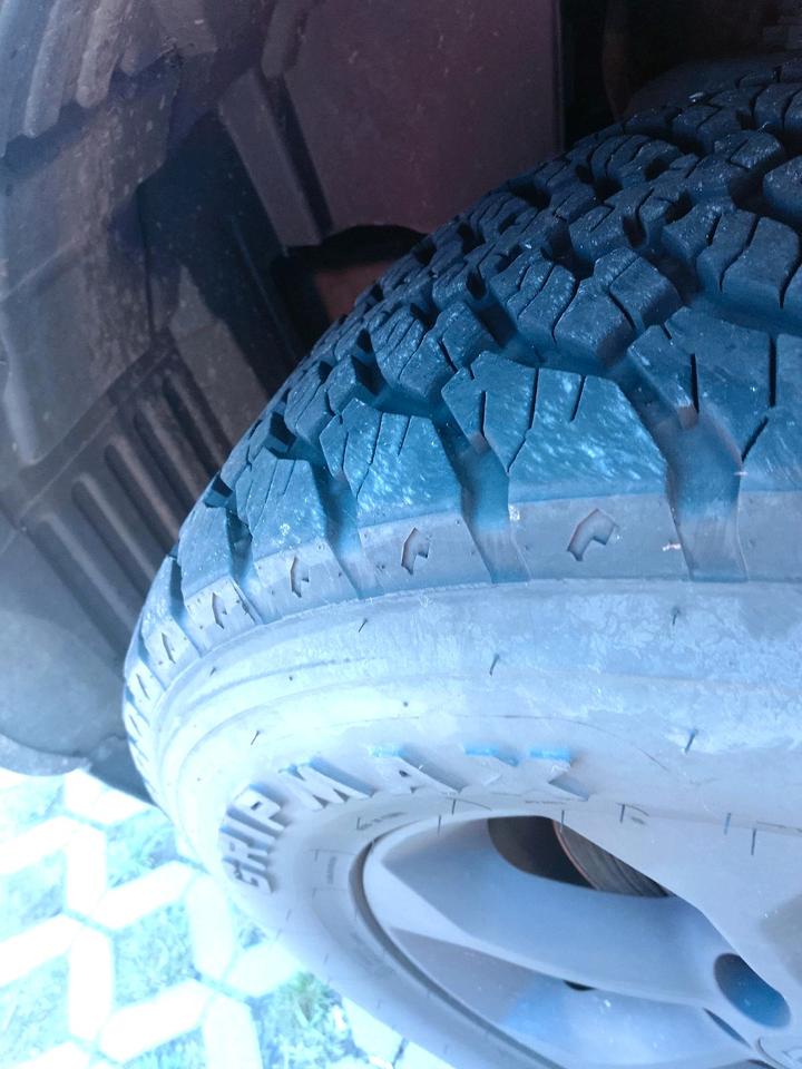 Nissan Navara 2007 — photo 18