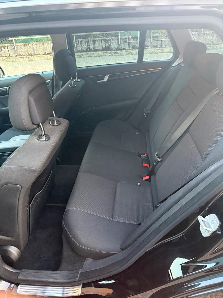 Mercedes Benz C 200 2012 — photo 6