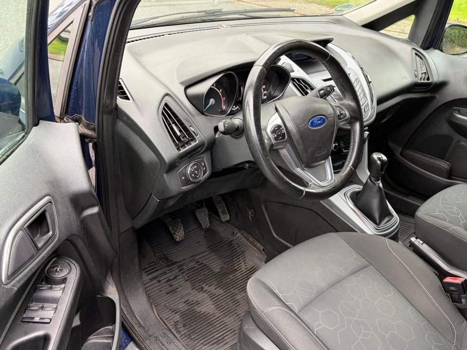 Ford B-Max 2015 — photo 10