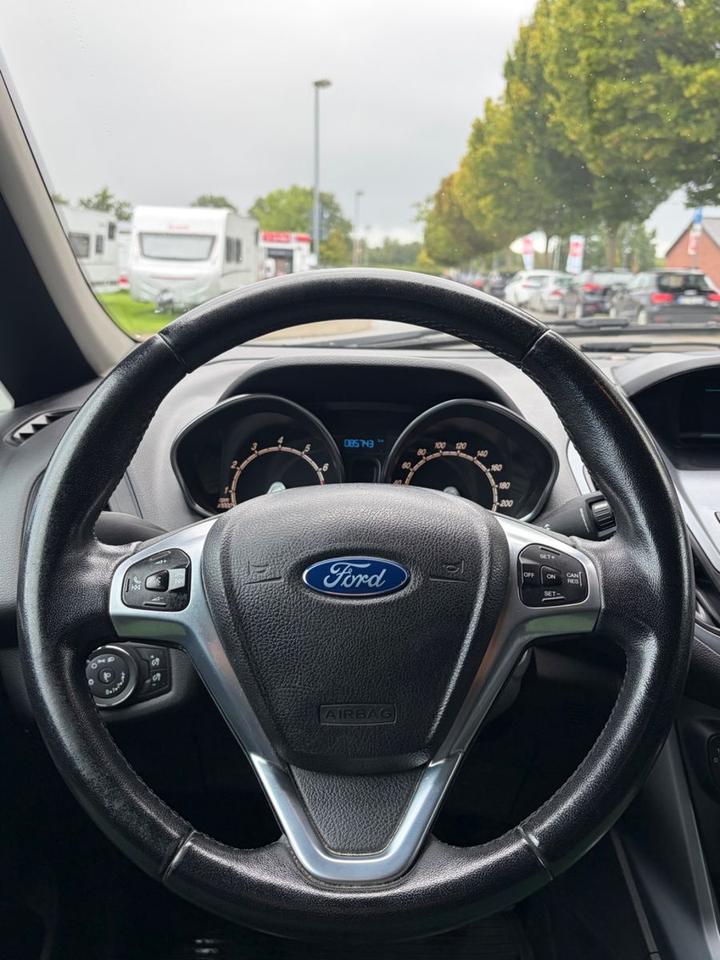 Ford B-Max 2015 — photo 13