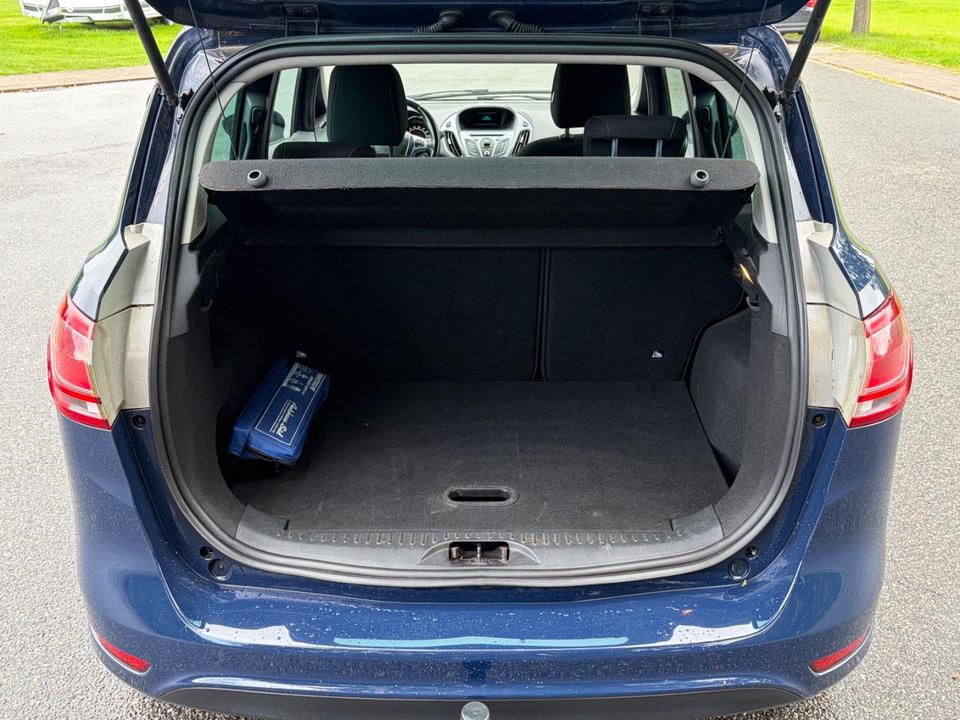 Ford B-Max 2015 — photo 16
