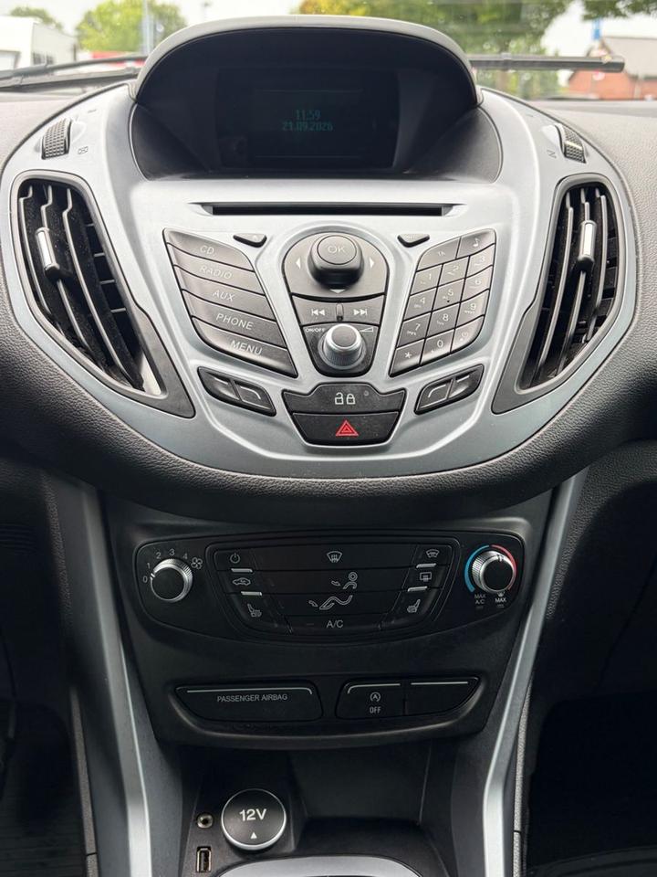 Ford B-Max 2015 — photo 17