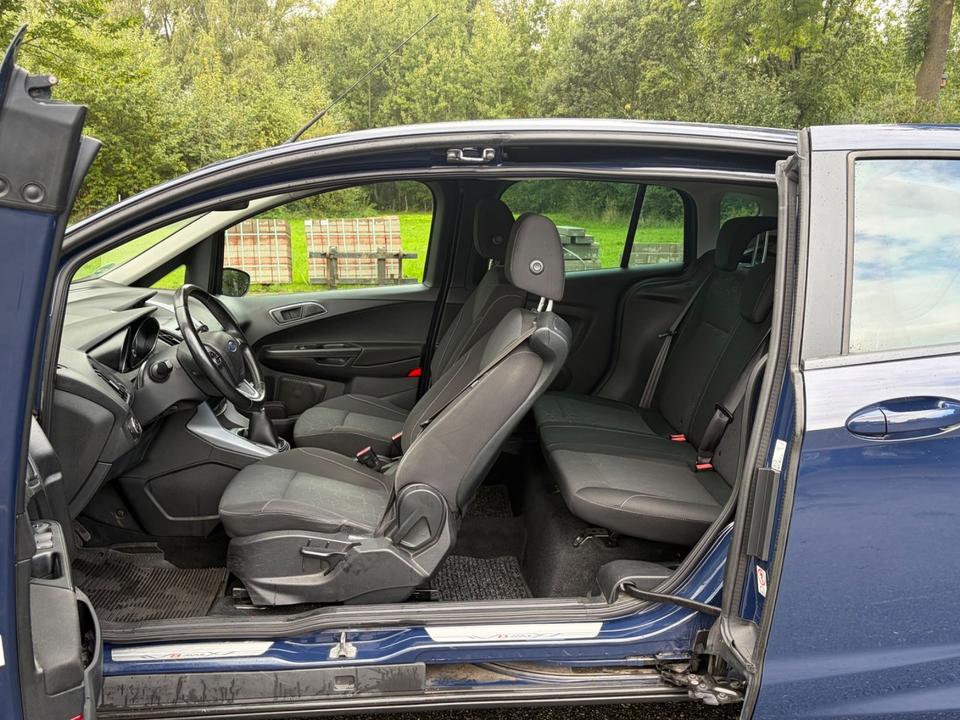 Ford B-Max 2015 — photo 21