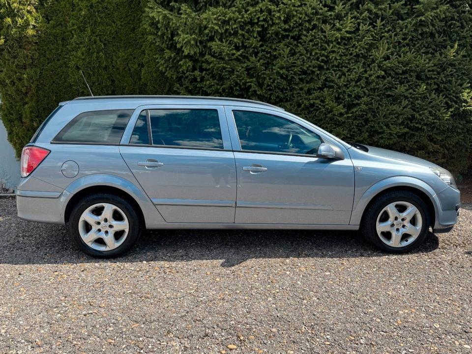 Opel Astra 2005 — engine