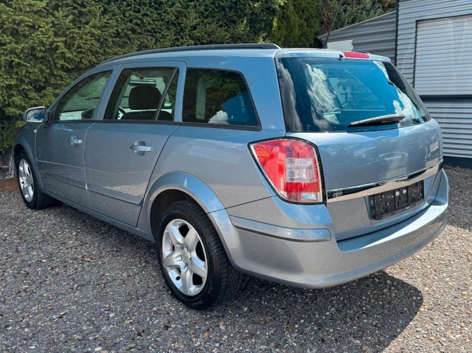 Opel Astra 2005 — photo 6