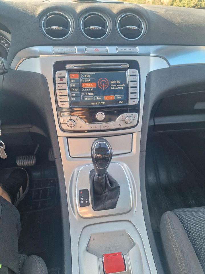 Ford S-Max 2007 — interior