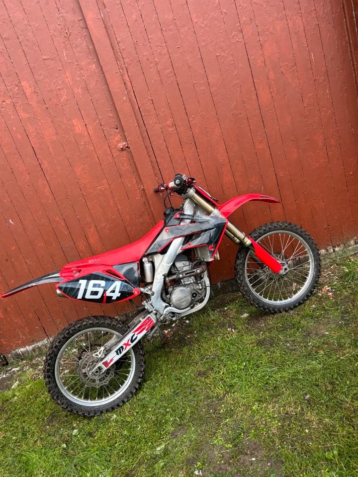 Honda CRF 250 R Vollcross Motocross 2009 — rear view