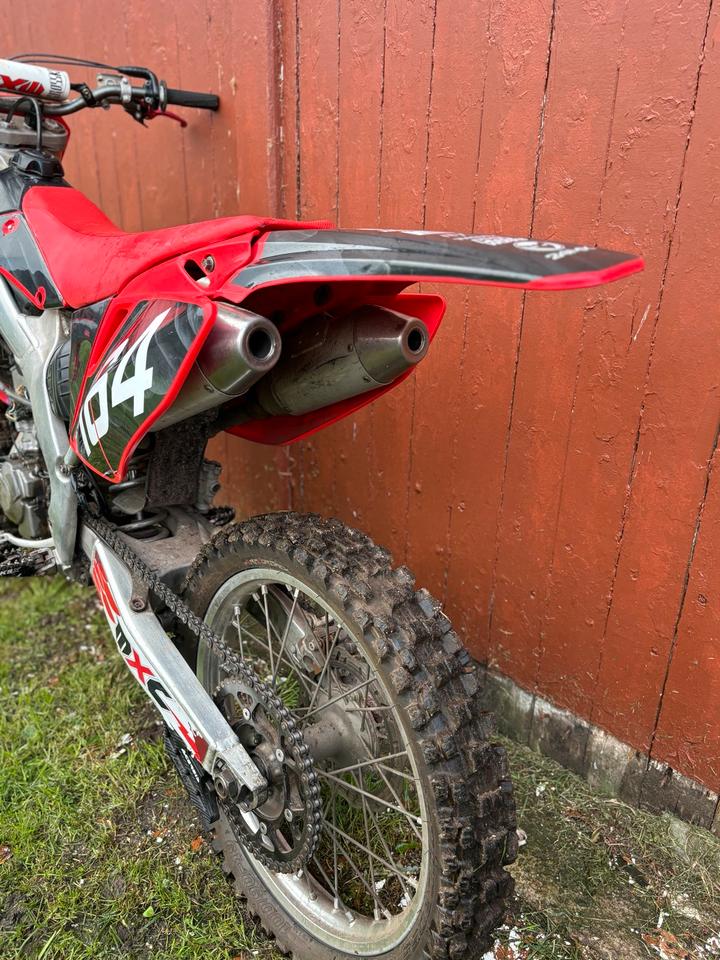 Honda CRF 250 R Vollcross Motocross 2009 — interior
