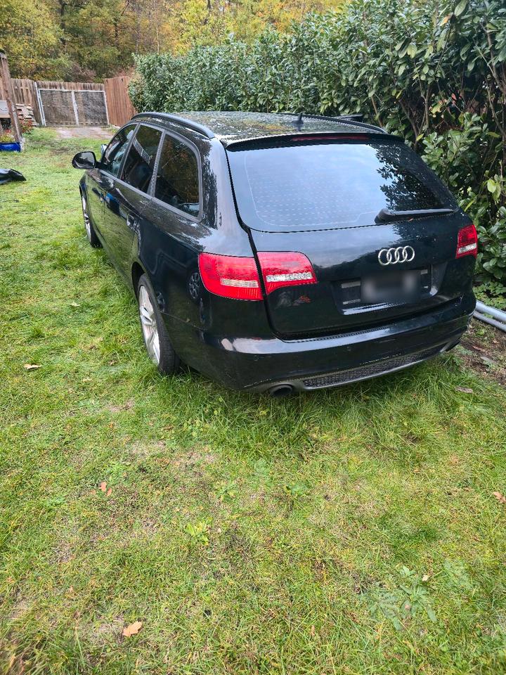 Audi A6 2011 — салон