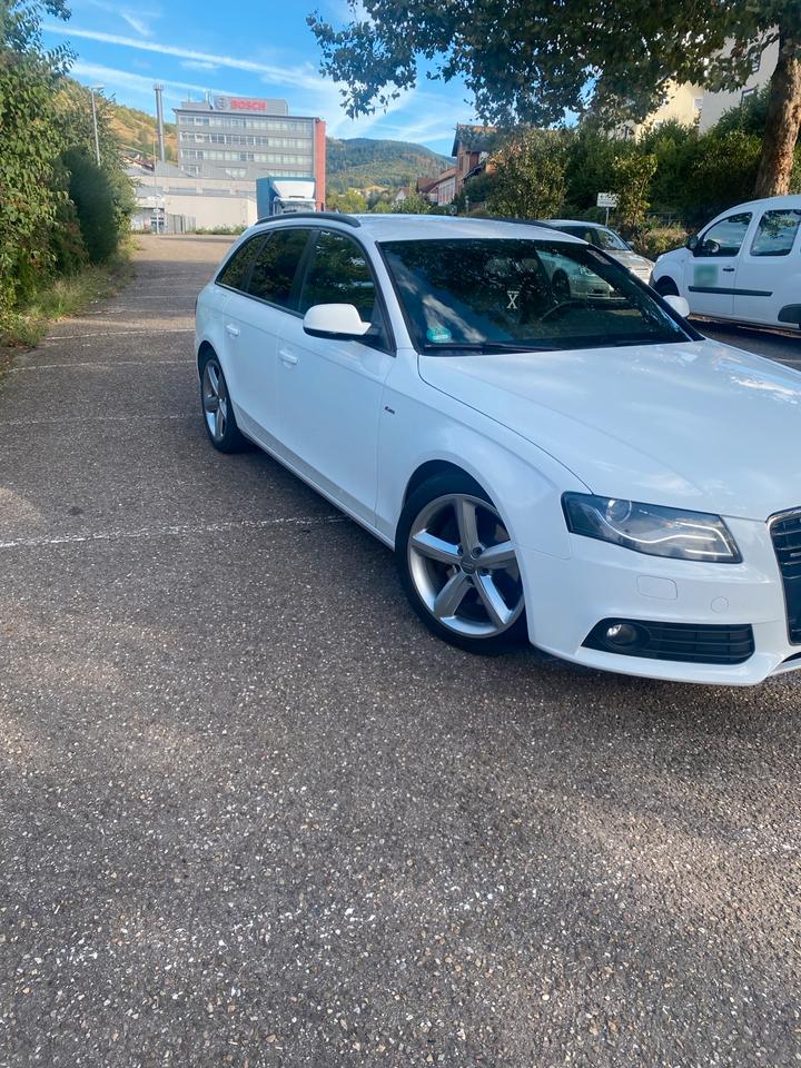 Audi A4 2010 — rear view