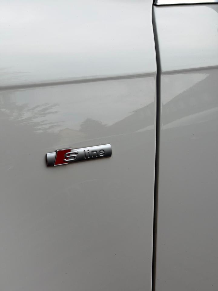 Audi A6 2009 — photo 8
