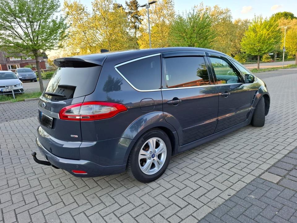 Ford S-Max 2011 — engine
