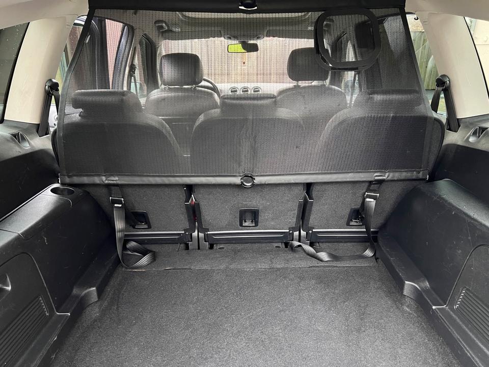 Ford S-Max 2011 — photo 9