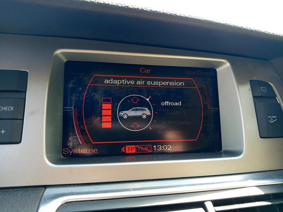 Audi Q7 2008 — photo 11