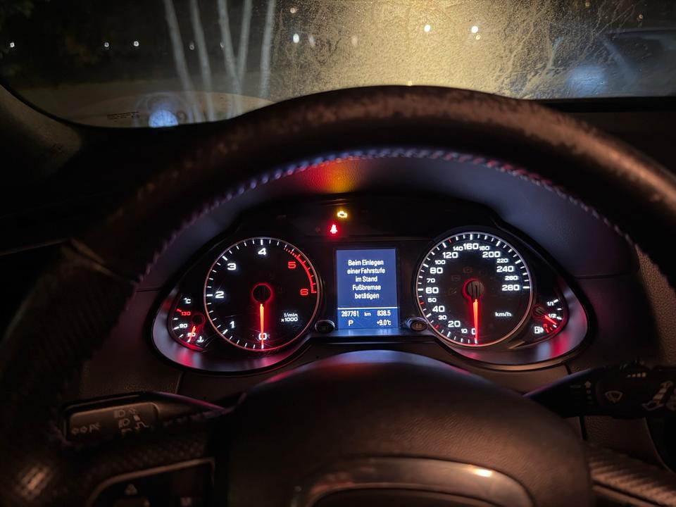 Audi Q5 2010 — photo 13