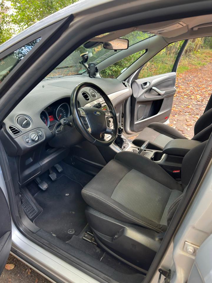 Ford S-Max 2010 — photo 5