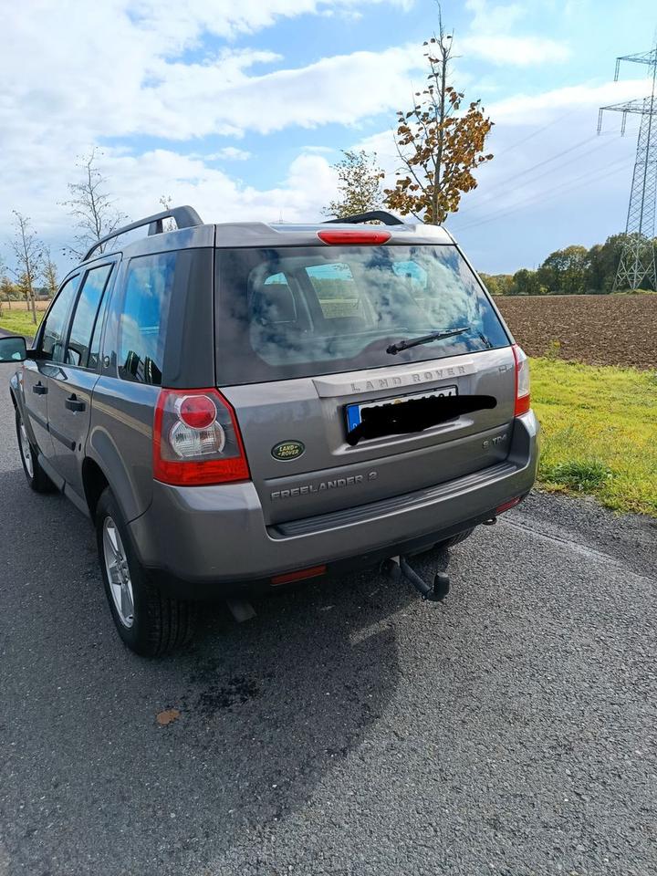 Land Rover Freelander 2008 — photo 12