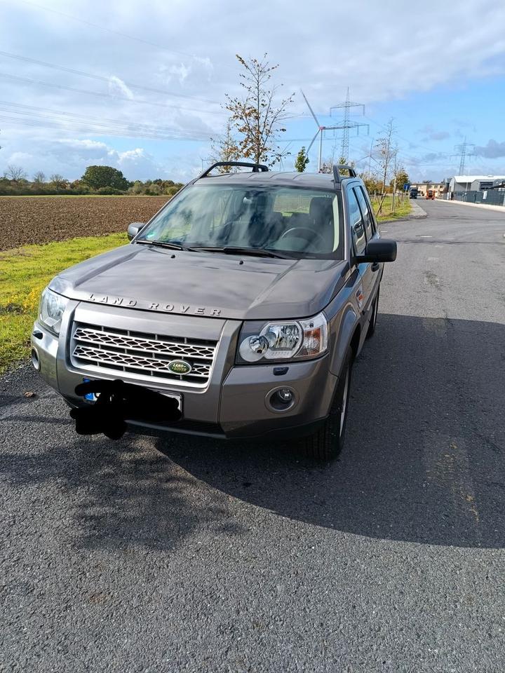 Land Rover Freelander 2008 — photo 14