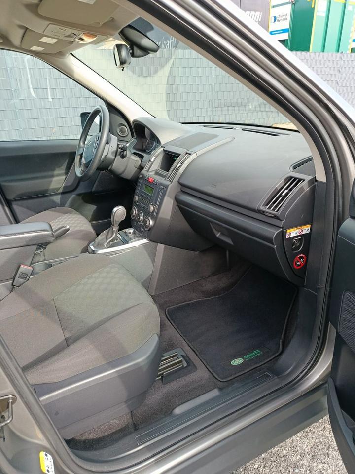 Land Rover Freelander 2008 — photo 7