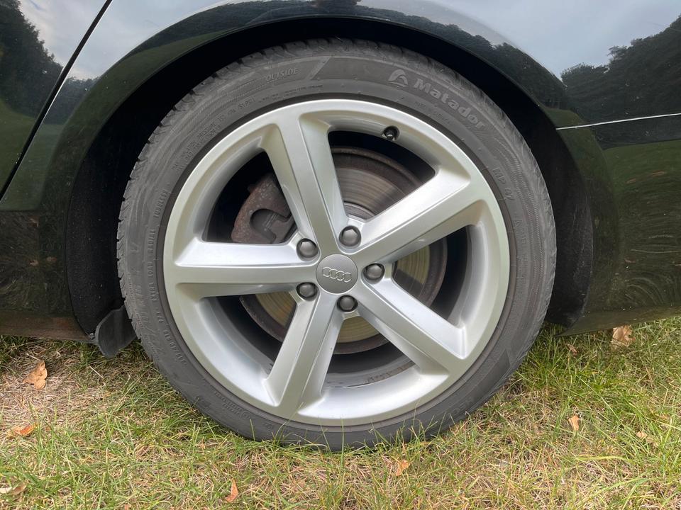 Audi A4 2008 — photo 9