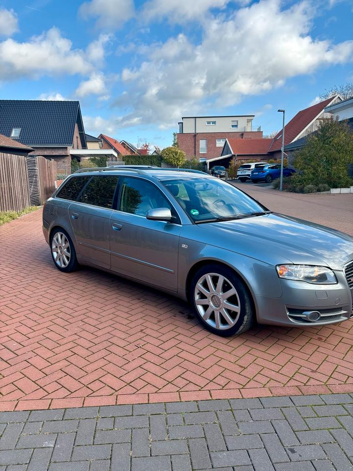 Audi A4 2006 — вигляд ззаду