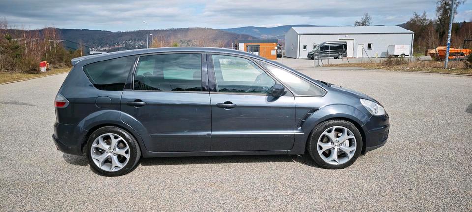 Ford S-Max 2006 — вигляд ззаду