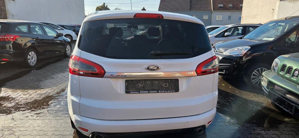 Ford S-Max 2011 — interior