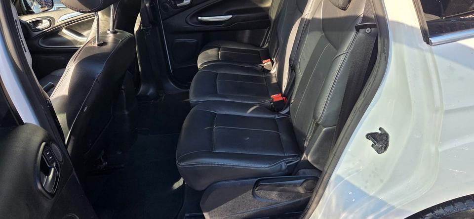 Ford S-Max 2011 — photo 7