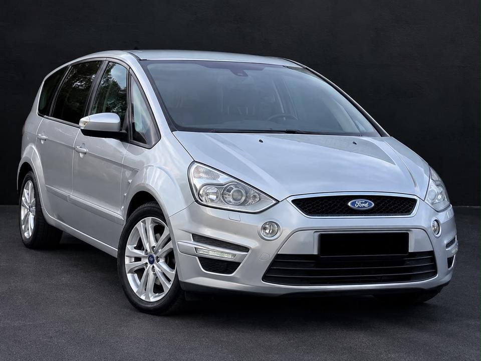 Ford S-Max 2011 — салон