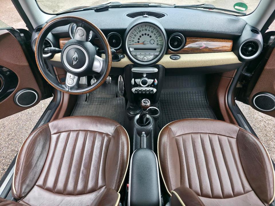 Mini Cooper S 2009 — photo 17