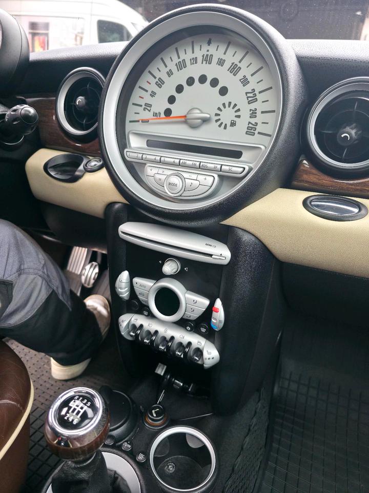 Mini Cooper S 2009 — photo 20
