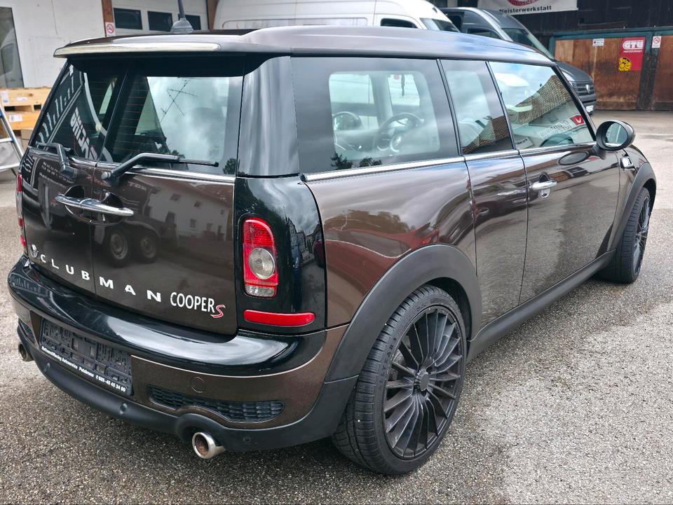 Mini Cooper S 2009 — interior