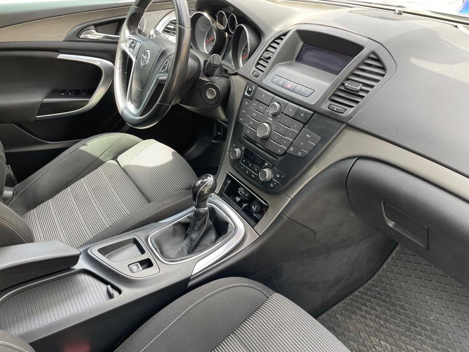 Opel Insignia 2012 — photo 6