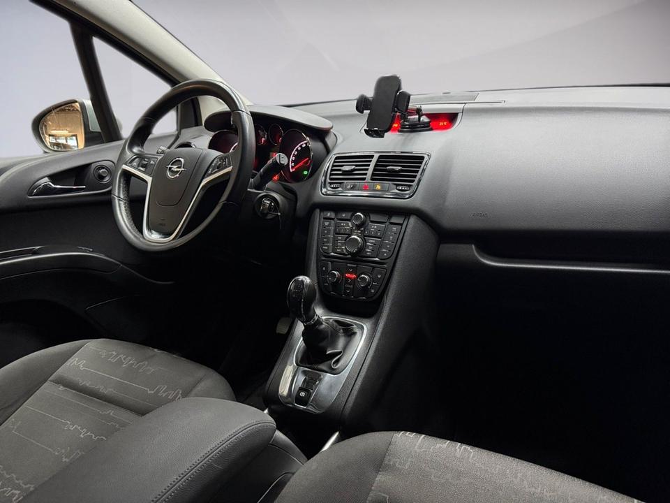 Opel Meriva 2011 — фото 10