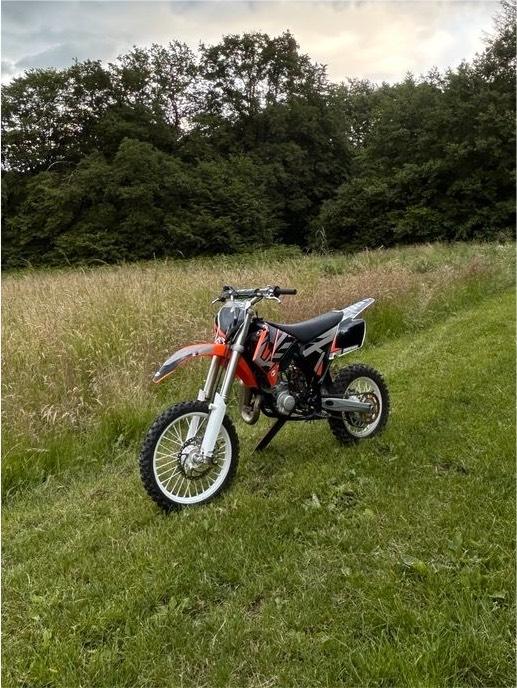KTM sx 85 Motocross 2012 — вигляд ззаду