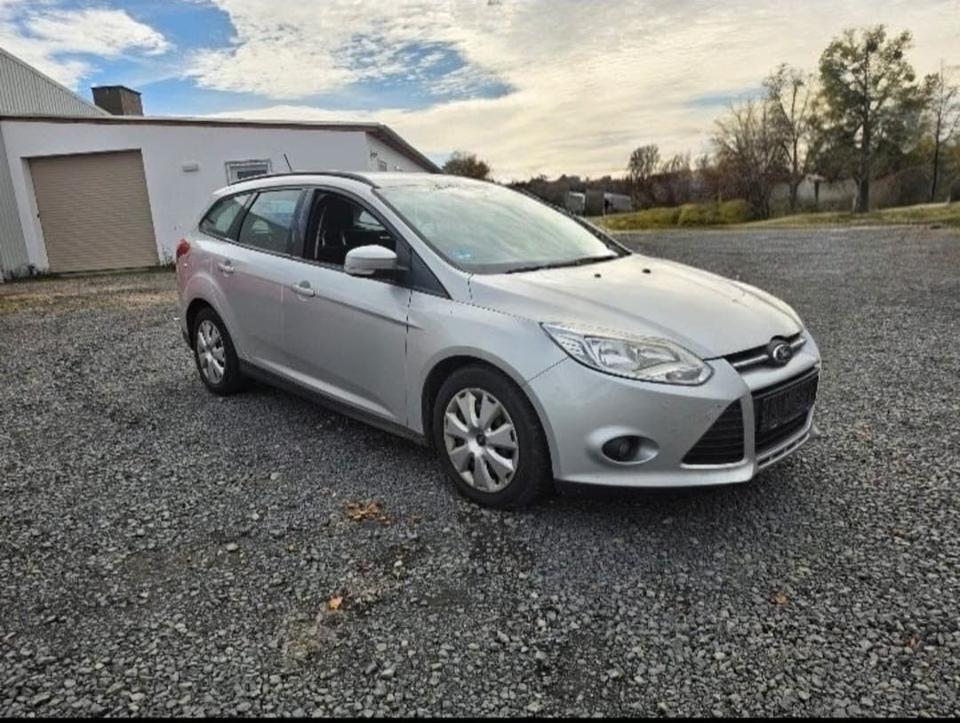 Ford Focus 2014 — rear view