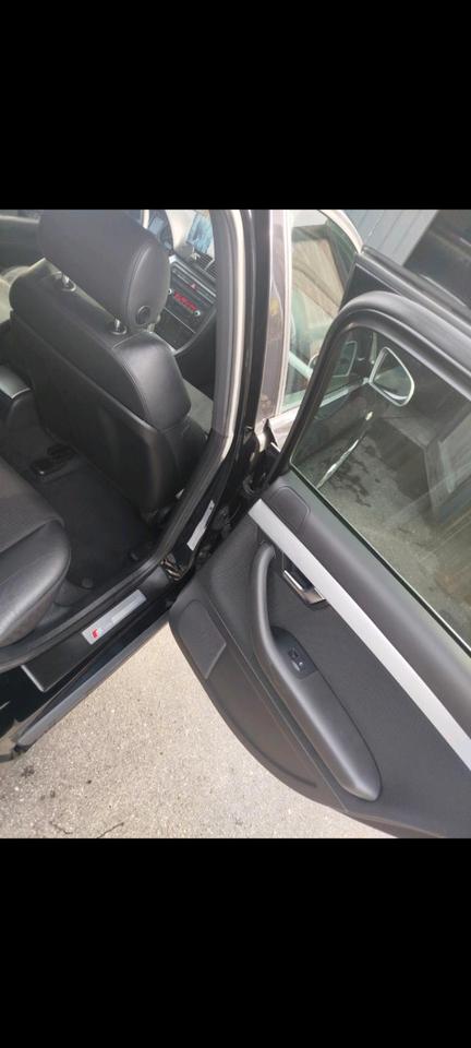 Audi A4 2006 — photo 6