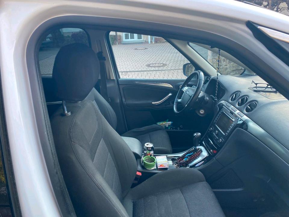 Ford S-Max 2013 — салон