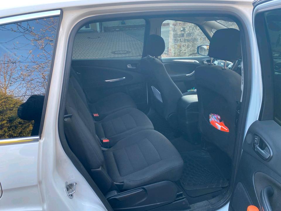Ford S-Max 2013 — двигун