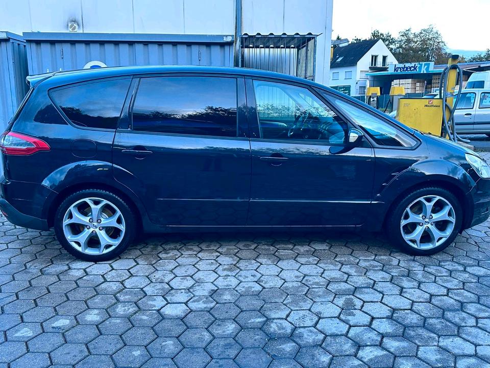 Ford S-Max 2011 — салон